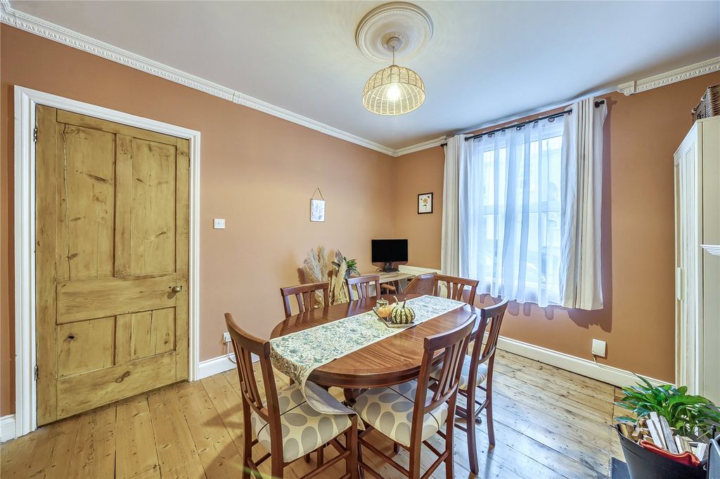 Property photo 3 of 19 Picture No. 21