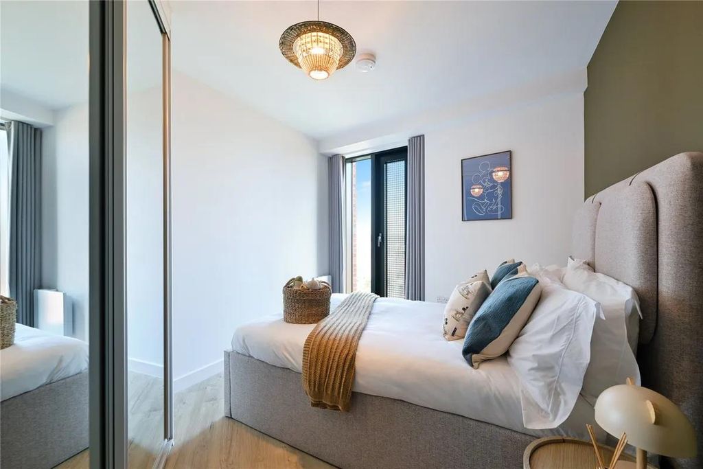 Property photo 2 of 6 E6460Dfbe2d3Aeb8306B6dc2ce3c8dc1B6Df220c.Png