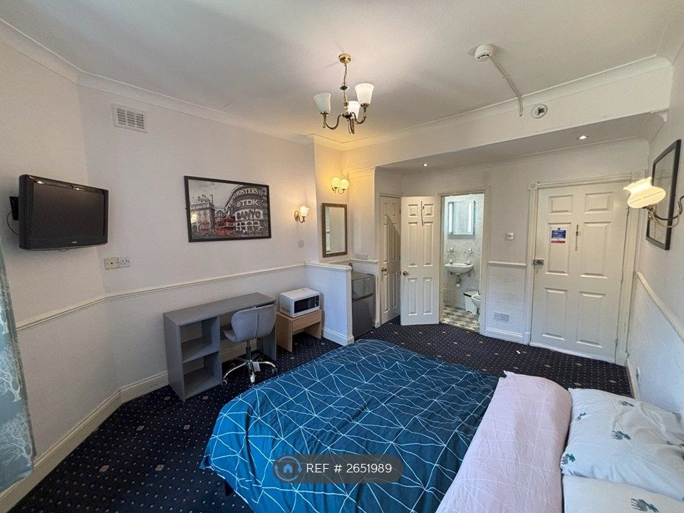 Property photo 3 of 12 Ensuite Double Room In Paddington