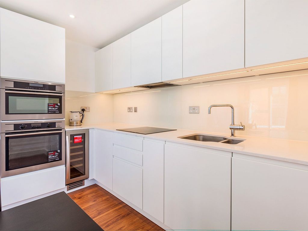 Property photo 3 of 9 Brent House