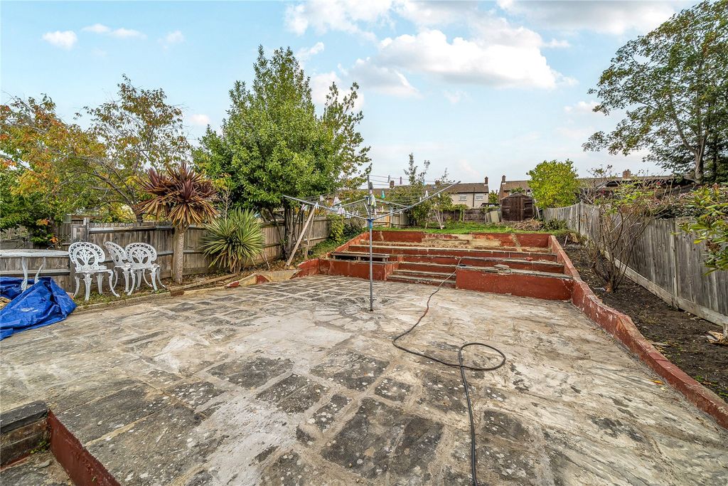 Property photo 2 of 6 Picture No. 18