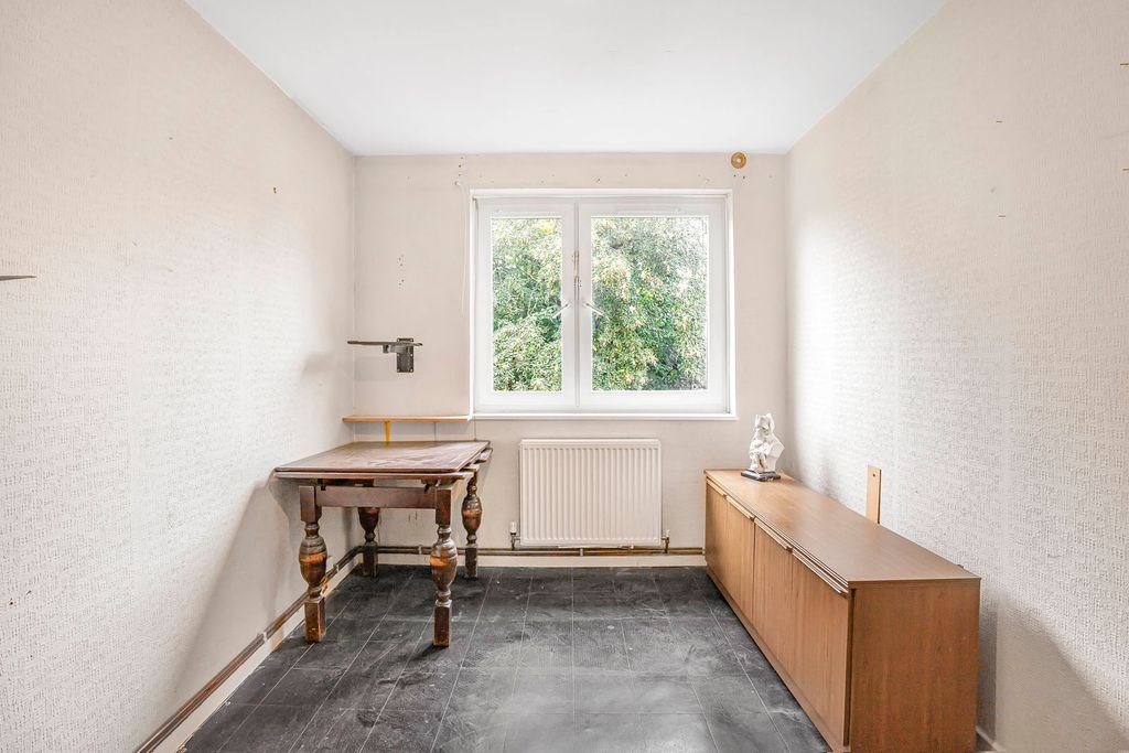 Property photo 3 of 26 Bedroom