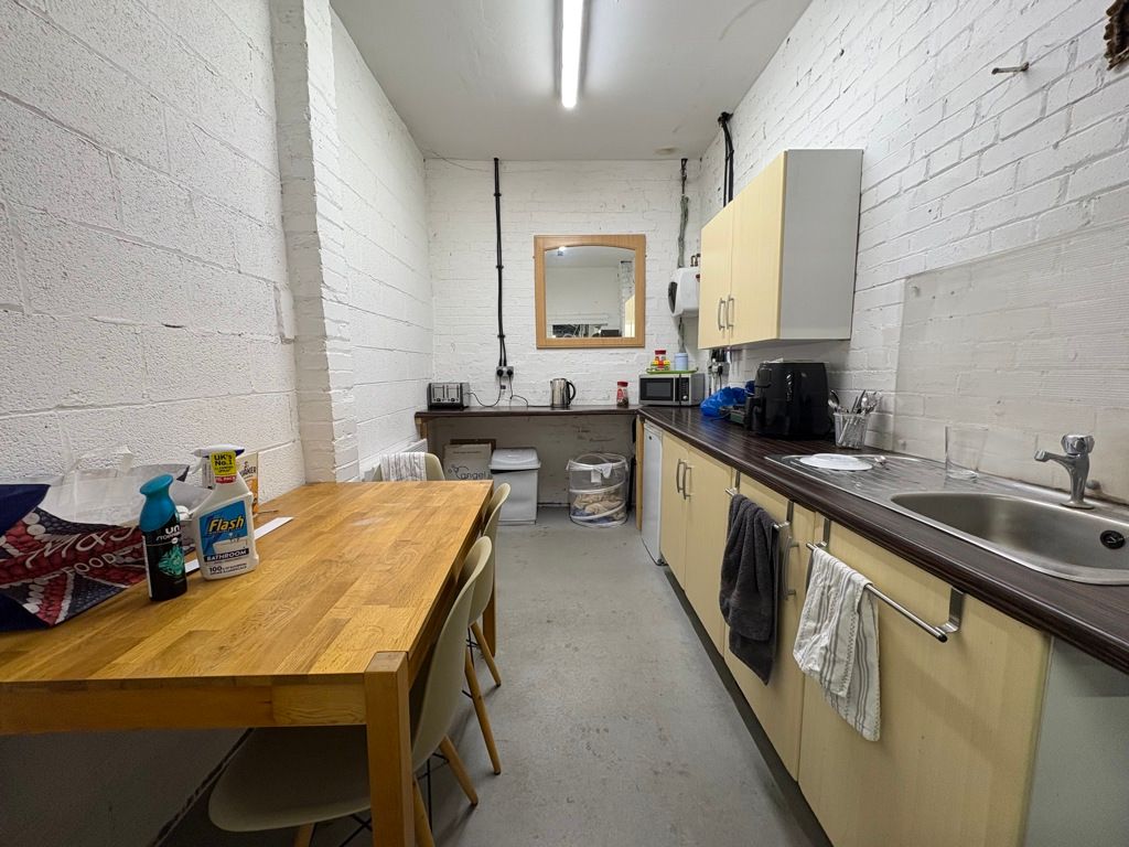 Property photo 3 of 8 Photo 3