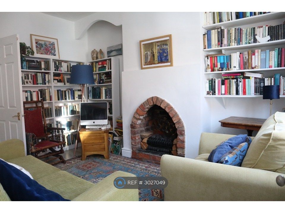 Property photo 3 of 10