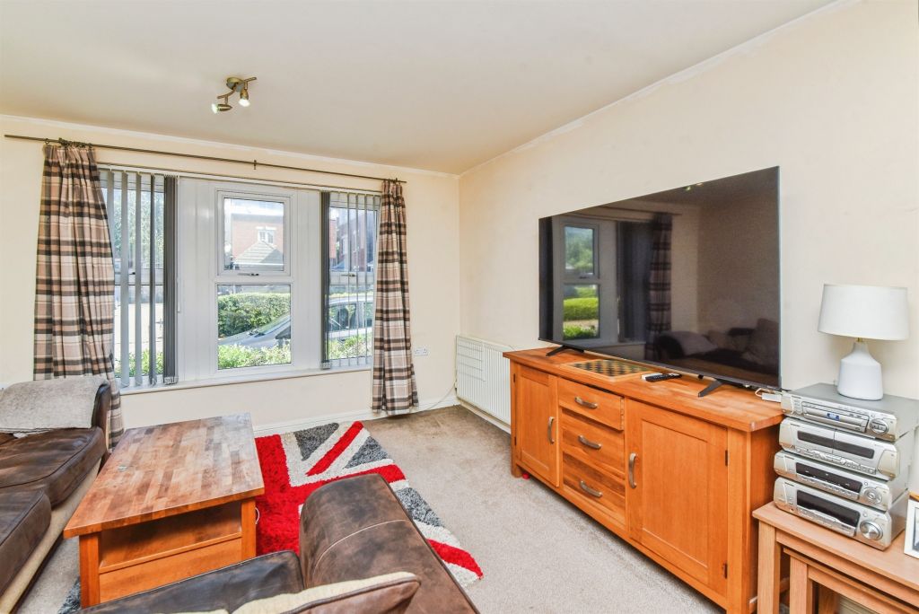 Property photo 2 of 12