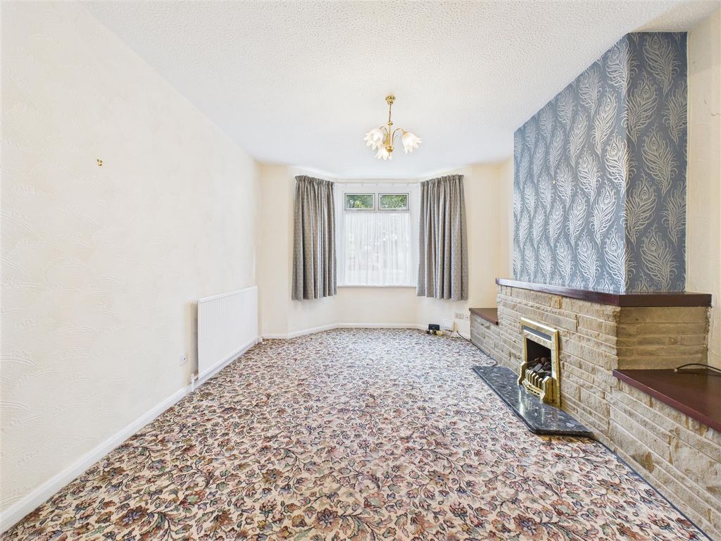 Property photo 2 of 12 Cam05193G0-Pr0017-Still007.Jpg
