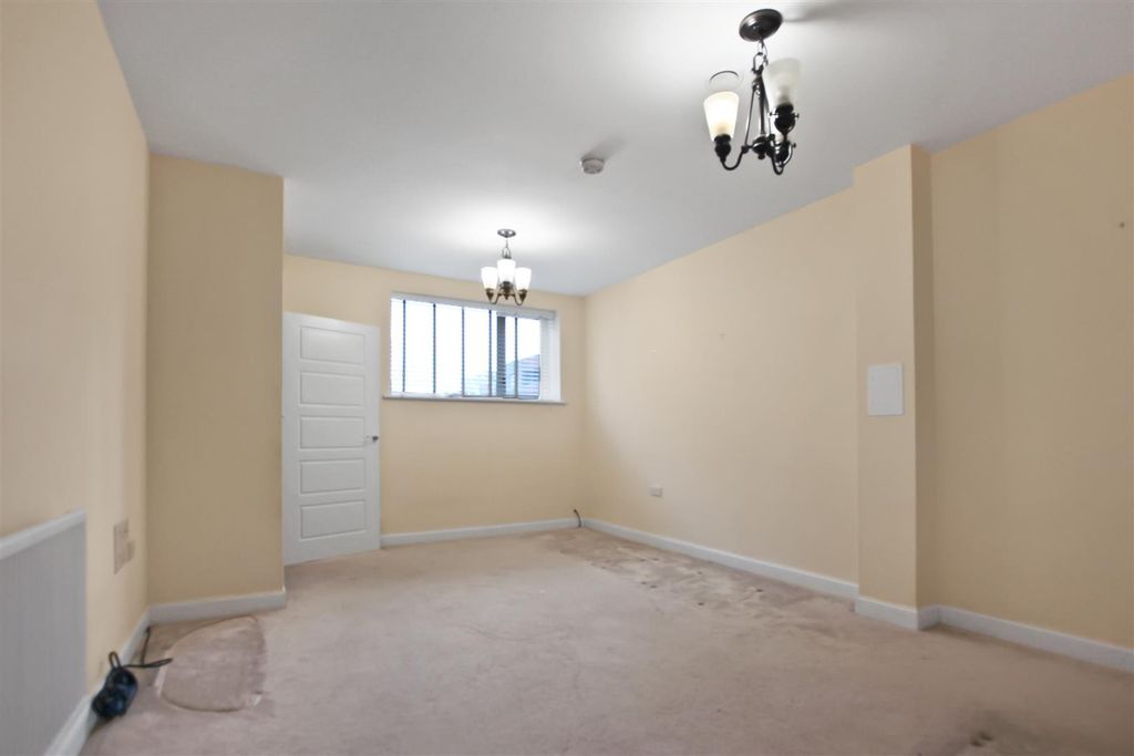 Property photo 2 of 10 Img_4431.Jpg