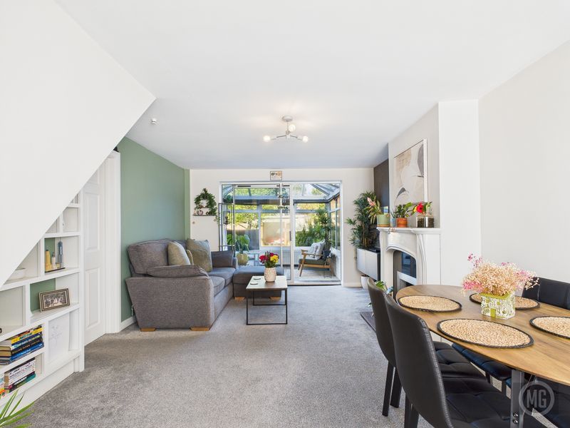 Property photo 2 of 22