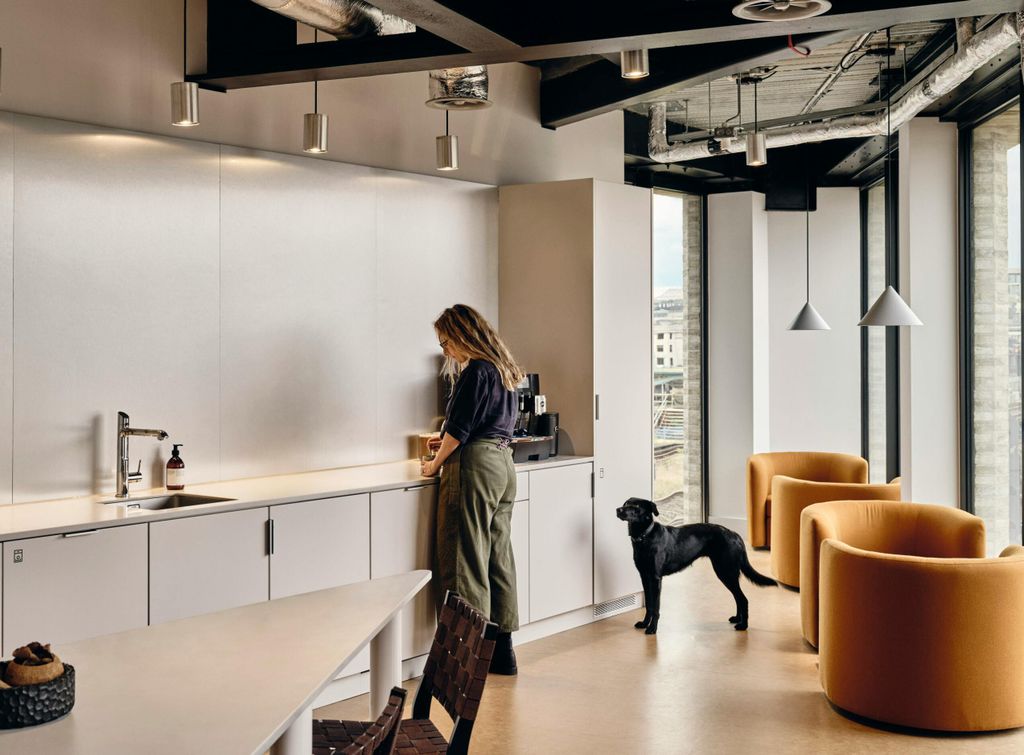 Property photo 2 of 7 Kitchen.Jpg