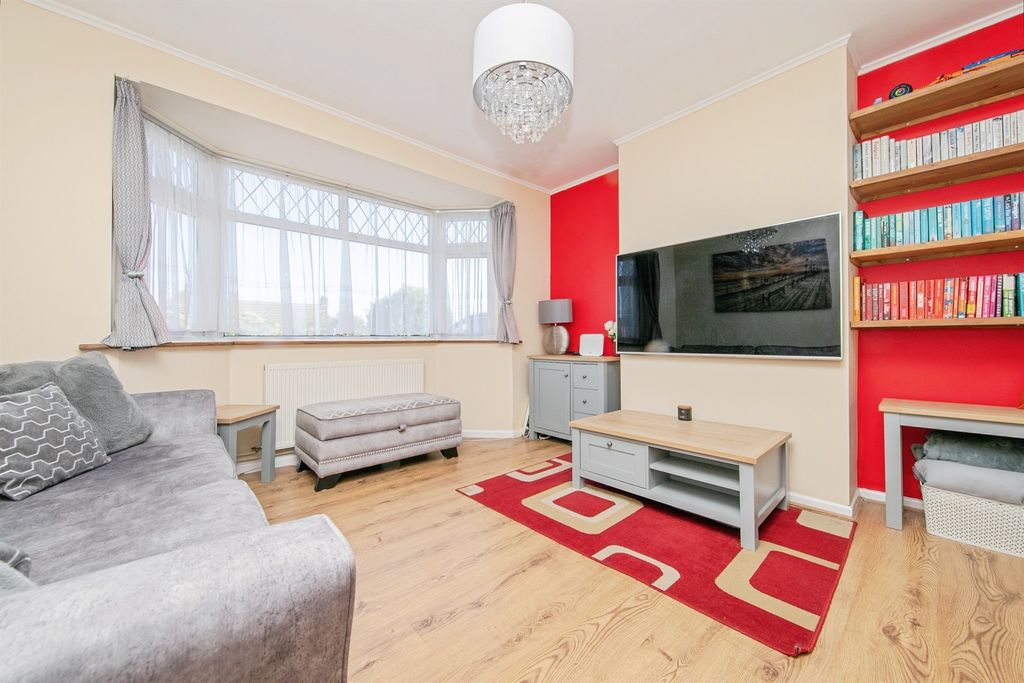 Property photo 2 of 16