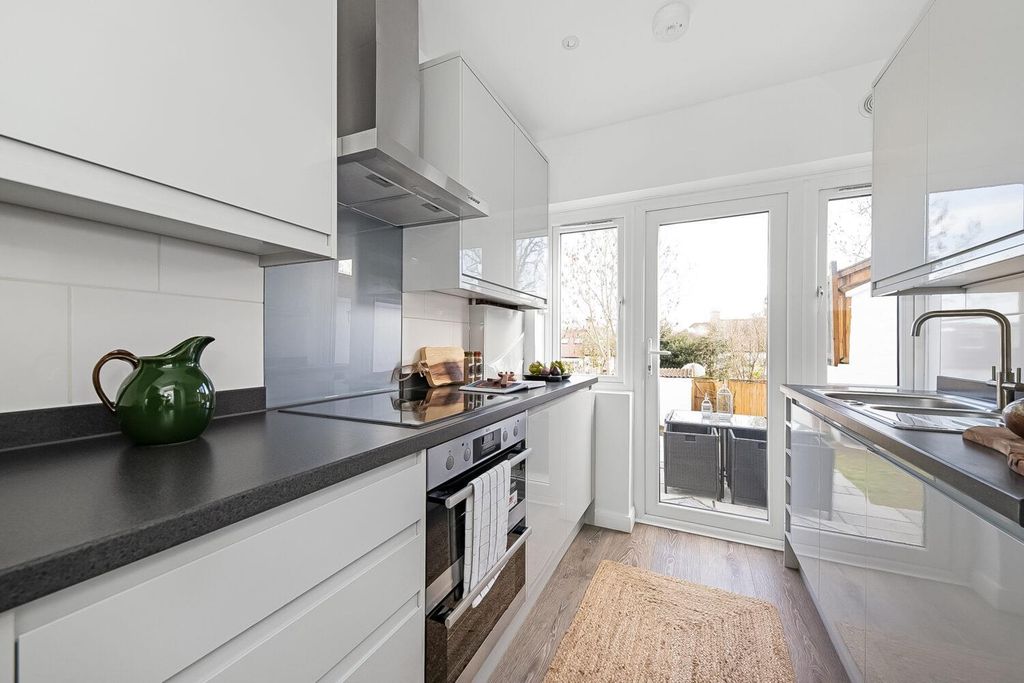 Property photo 3 of 16 Img_8717-3-1500x1000.Jpg