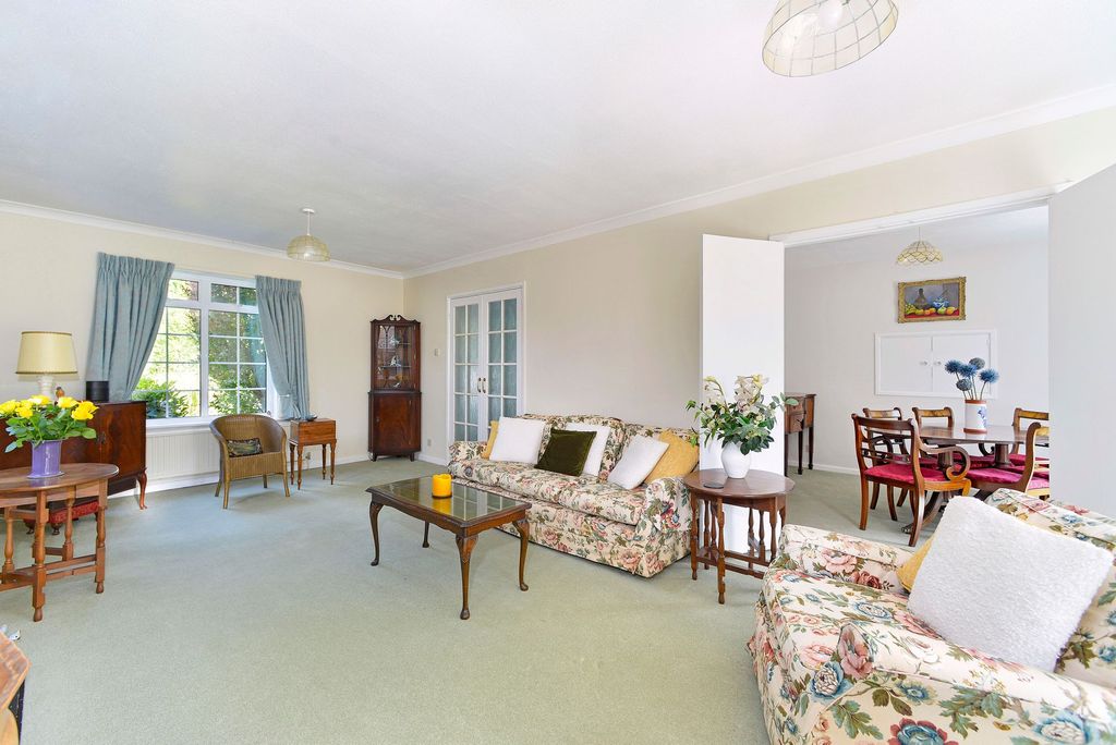 Property photo 3 of 16 Photo 5