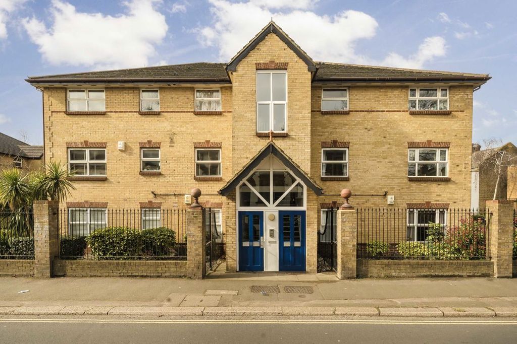 Property photo 1 of 6