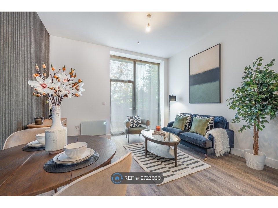 Property photo 2 of 19