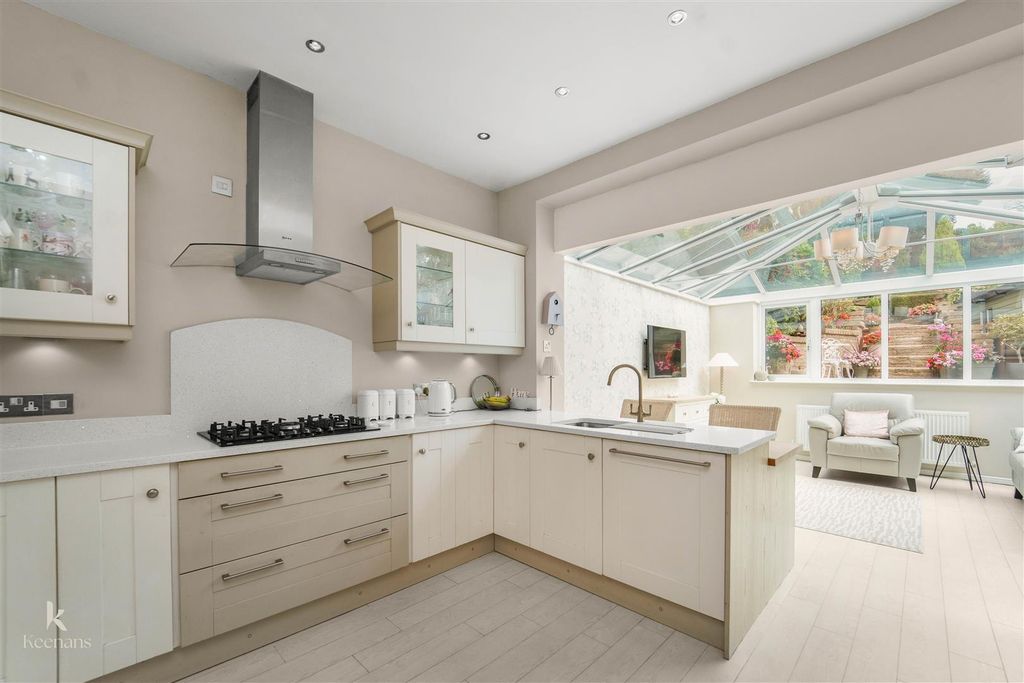 Property photo 2 of 75 Untitled-05793.Jpg
