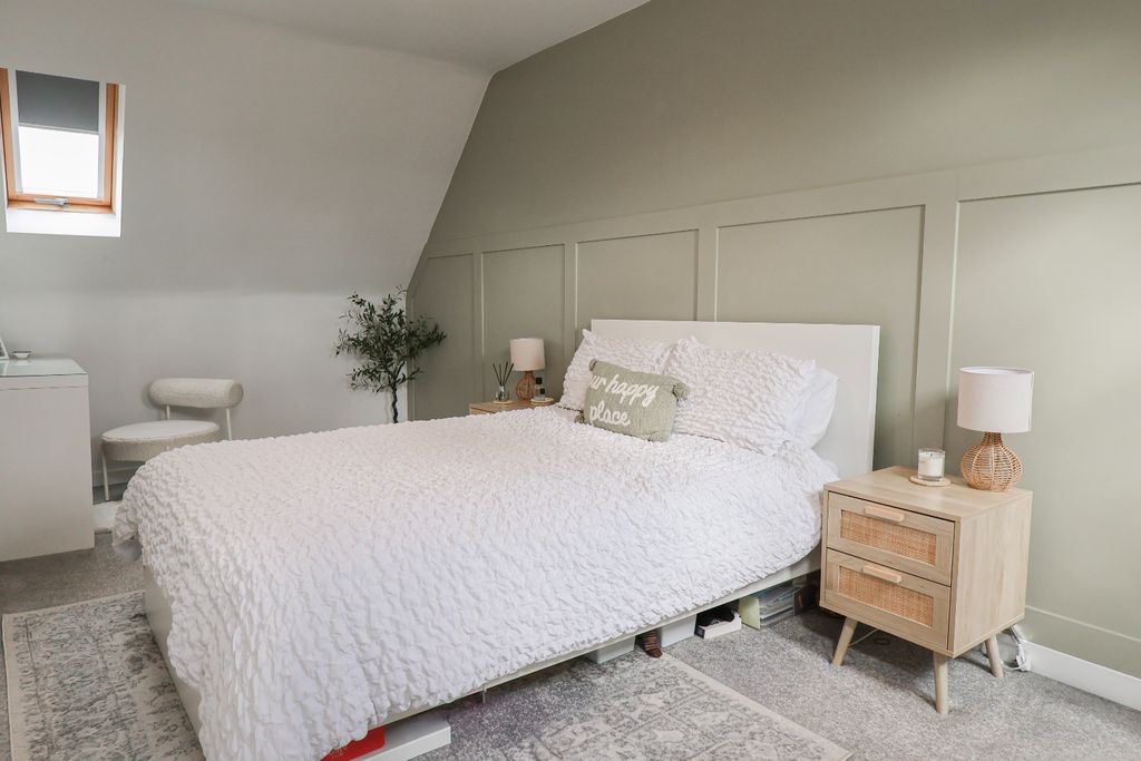 Property photo 3 of 17 4996002