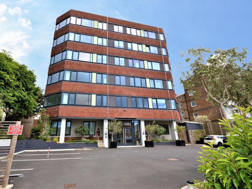 Property photo 1 of 10