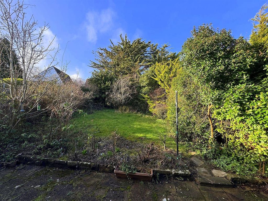Property photo 1 of 13 12Rod1.Jpg