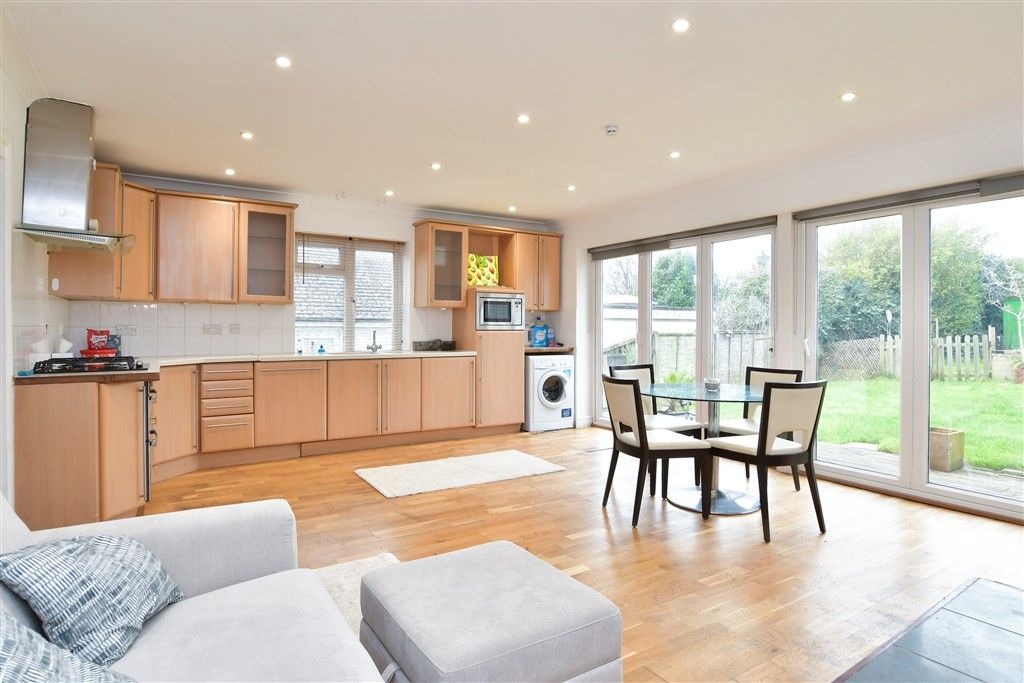 Property photo 1 of 13 Lounge/ Kitchen