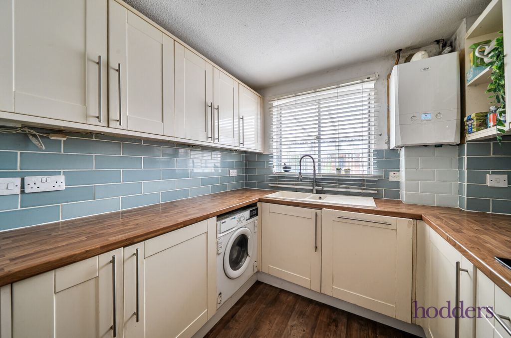 Property photo 3 of 20 B11E3Abe-42d6-4B4...