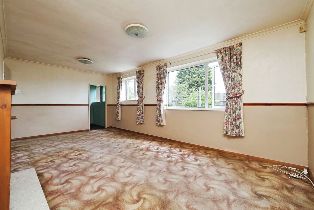 Property photo 3 of 18 Pbox-Img.Jpg