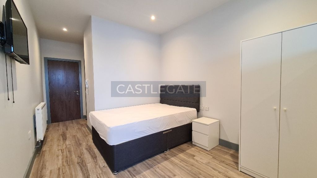 Property photo 2 of 8 Room 58, Renaissance Works, 105 New Street, Huddersfield, HD1 2As