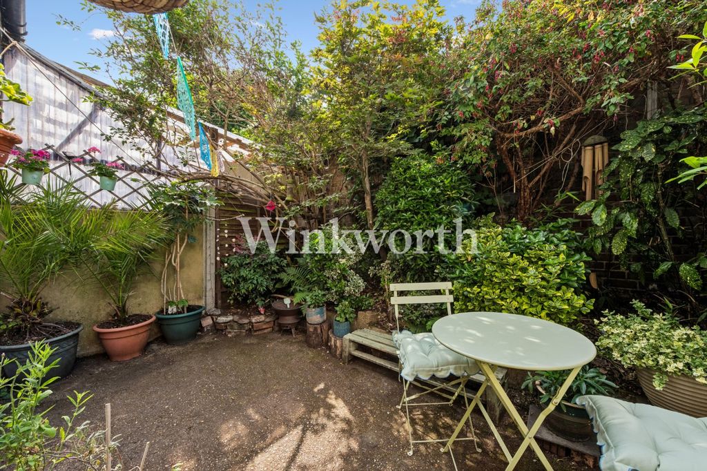Property photo 3 of 21 Picture No. 04