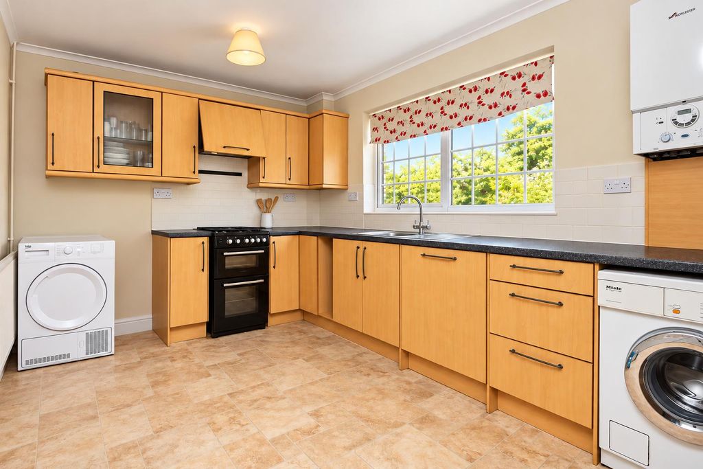 Property photo 3 of 8 3.Png