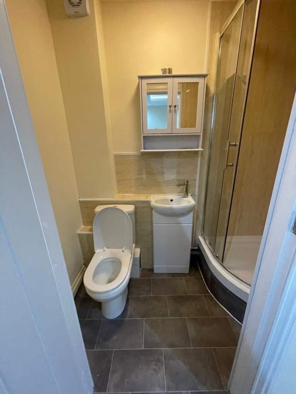 Property photo 2 of 3