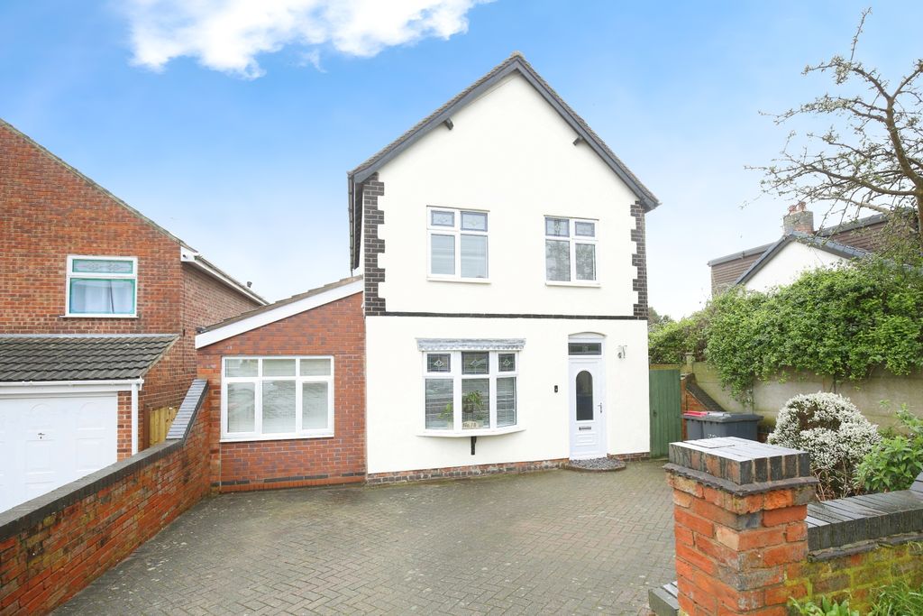 Property photo 1 of 22 4X8A5825