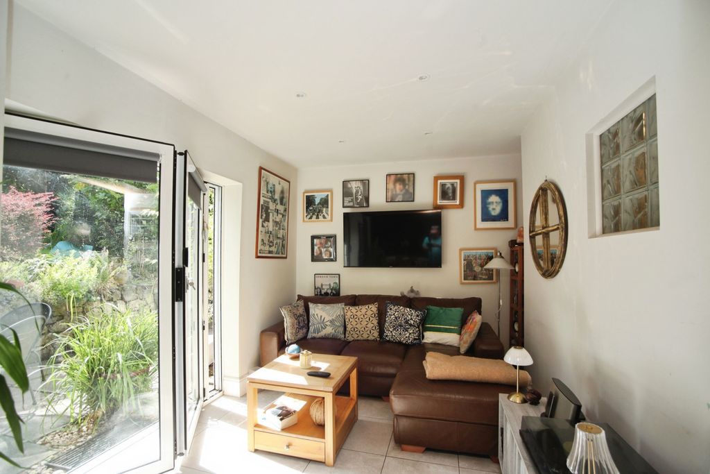 Additional image 11 of 3 bed semi-detached house for saleCroydon Close, Newport NP19
