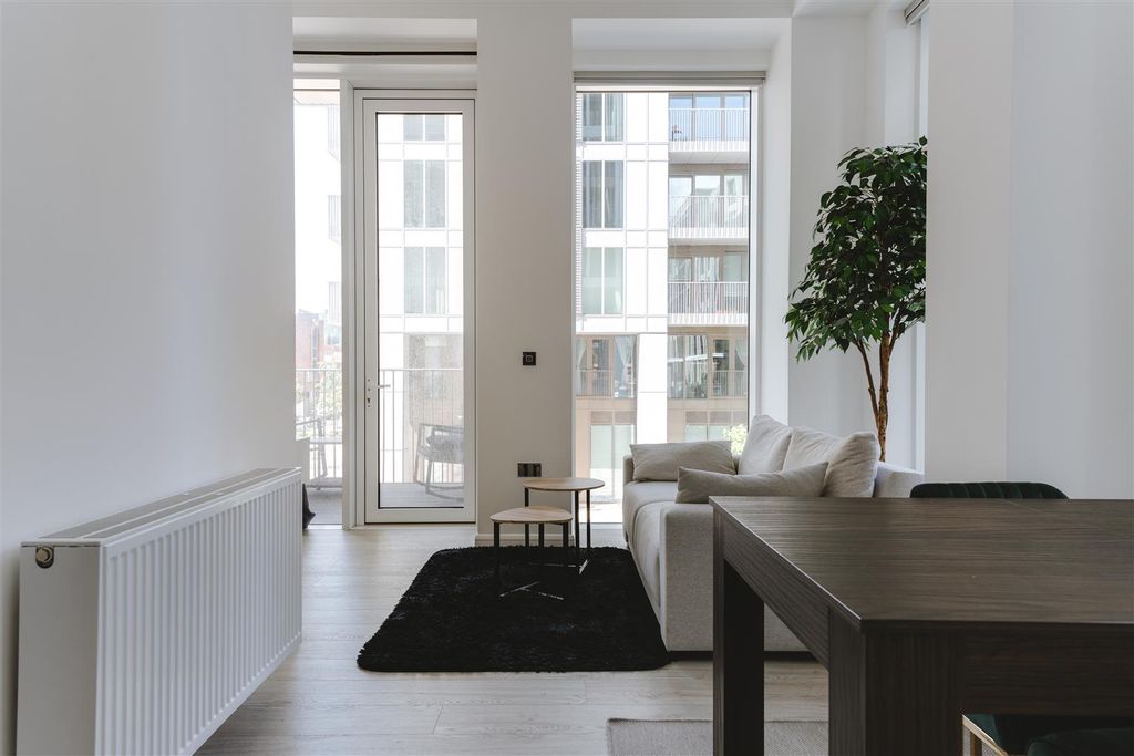 Property photo 1 of 20 Bouchon Point-10.Jpg