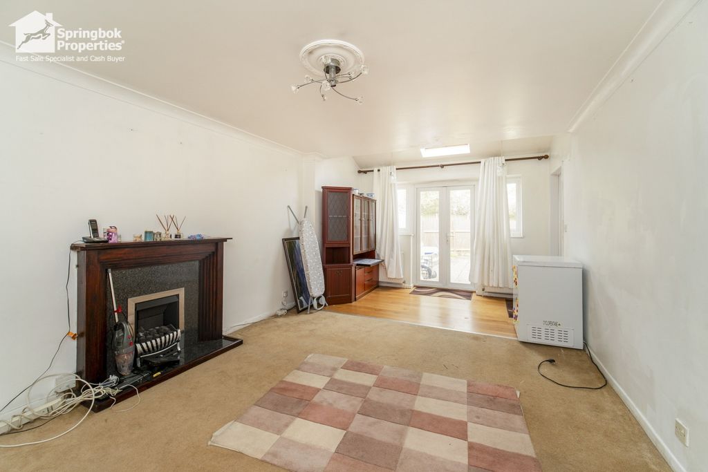Property photo 3 of 21 Image 3