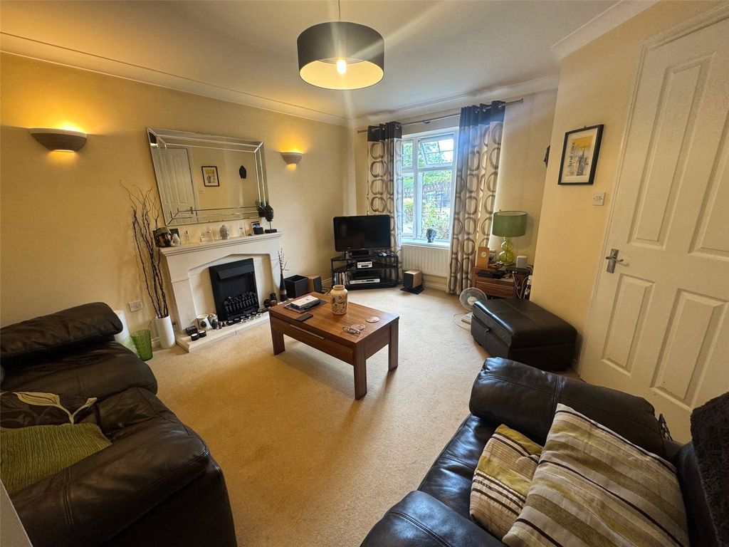 Property photo 2 of 14 Picture No. 10