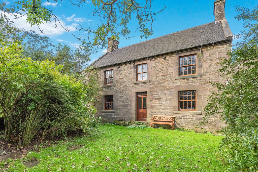 Property photo 1 of 30