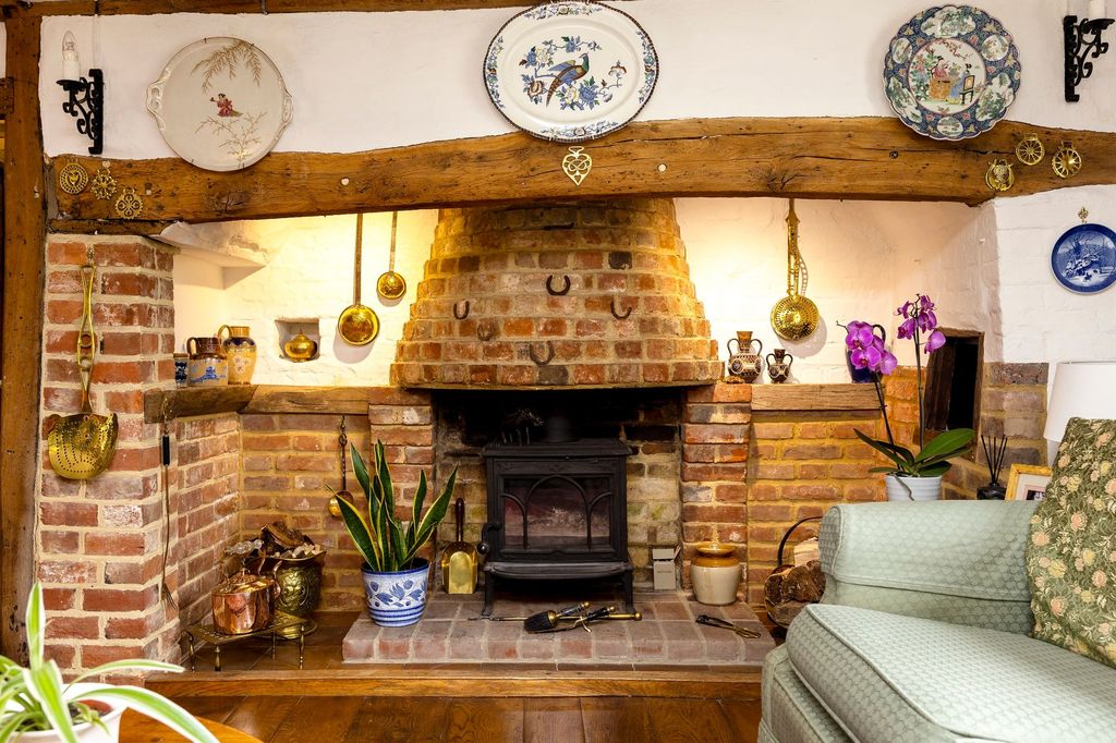 Property photo 2 of 29