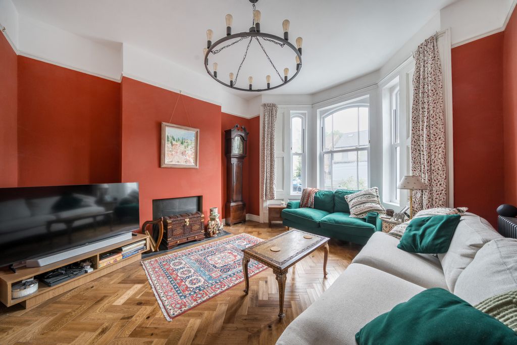 Property photo 2 of 21 1524366-20-1A0d81...
