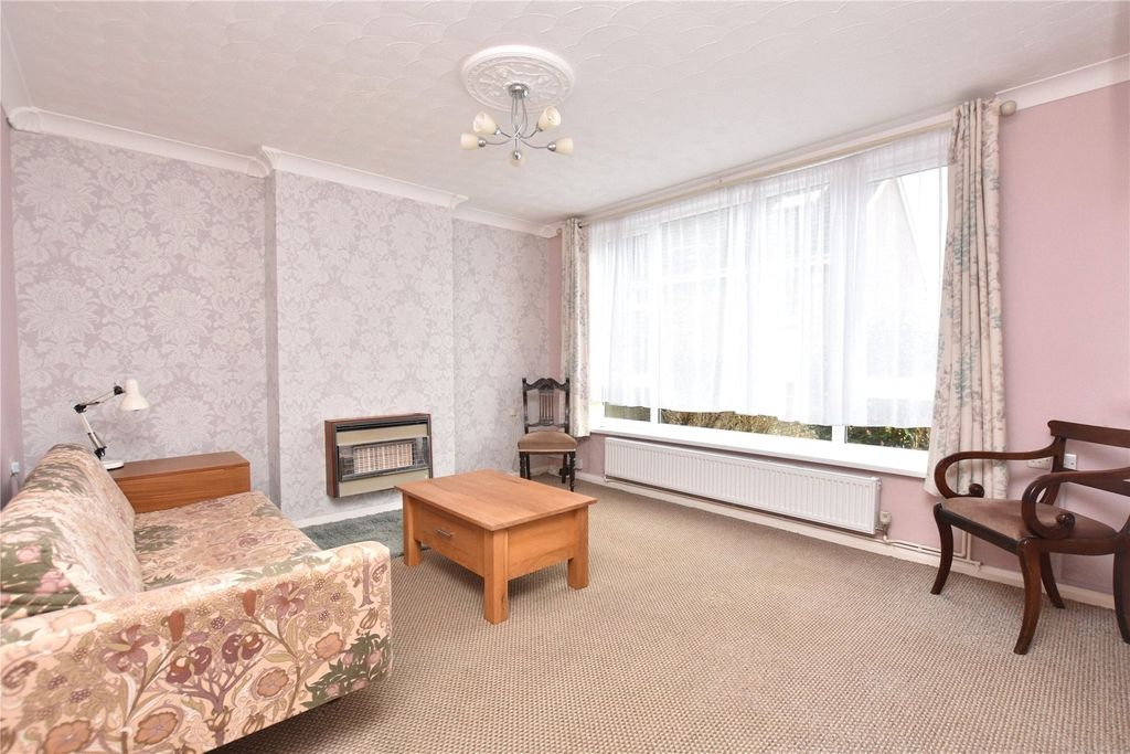 Property photo 2 of 18 Living Room