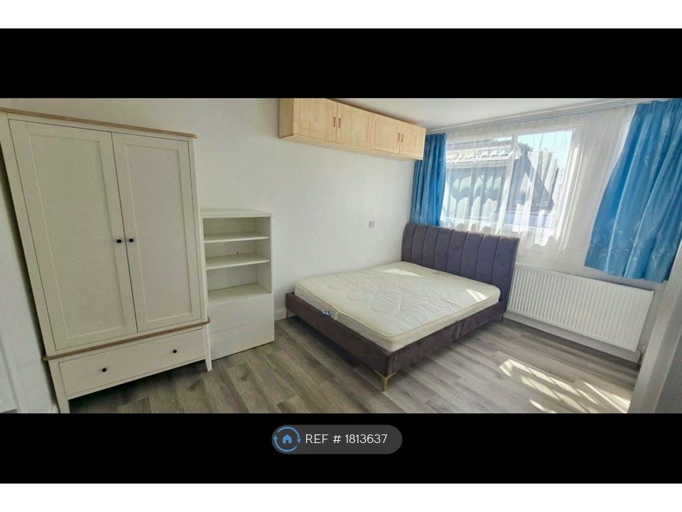 Property photo 1 of 4