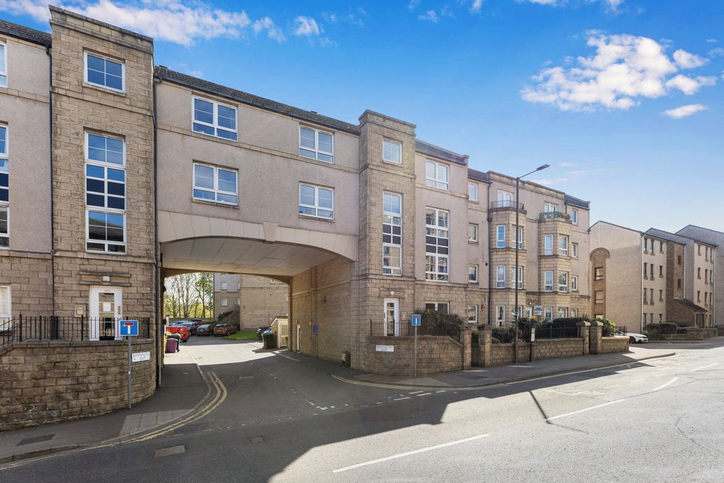 Property photo 1 of 18 Primary Property Image