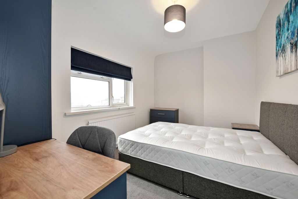 Property photo 1 of 13 Ph5_3821259
