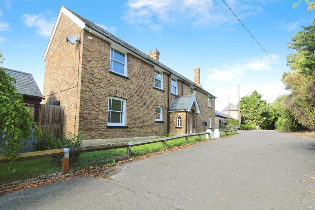 Property photo 1 of 27 Picture No. 12