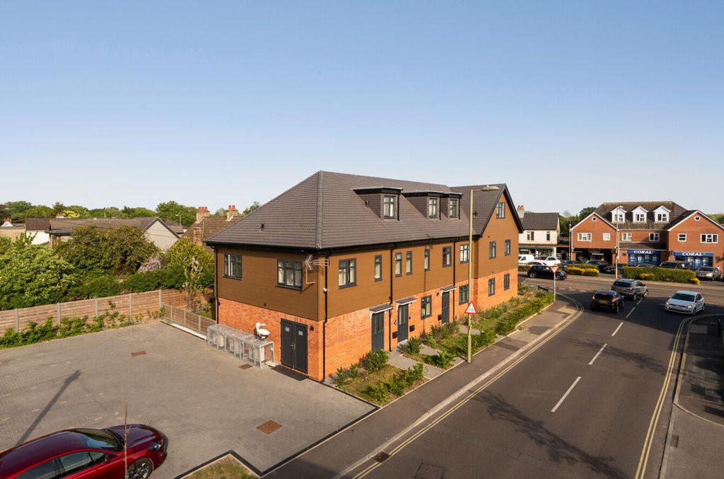 Property photo 1 of 14 1441884-1-69F4E2F...