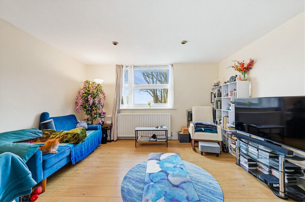 Property photo 3 of 12 Living Room