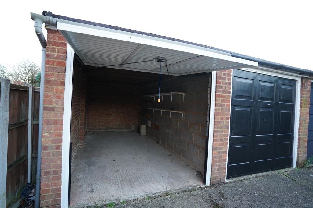 Property photo 3 of 4 Dsc00106.Jpg