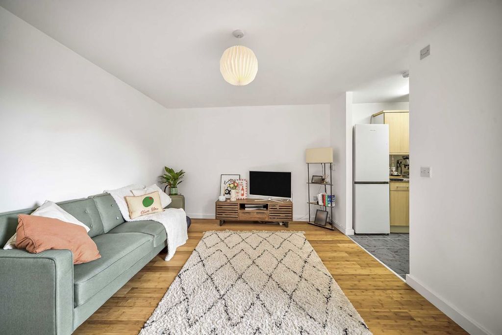 Property photo 2 of 4