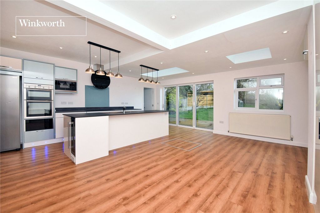 Property photo 2 of 22 Picture No. 51