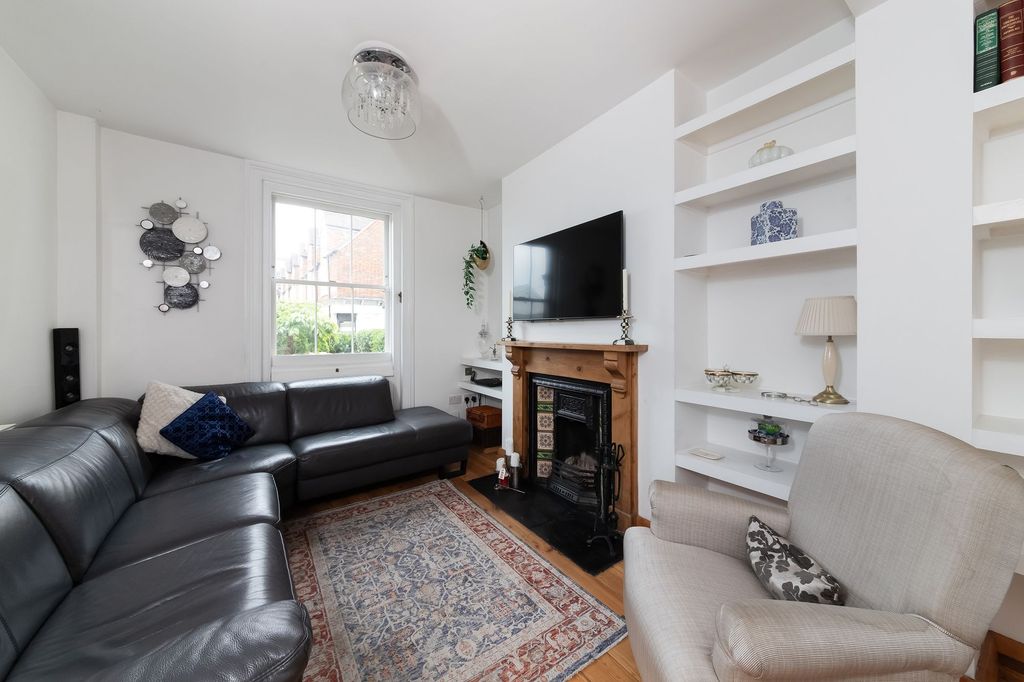 Property photo 3 of 21