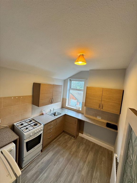 Property photo 2 of 7 Kitchen.Jpeg