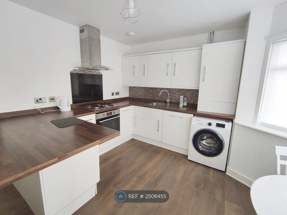 Property photo 2 of 13 Kitchen